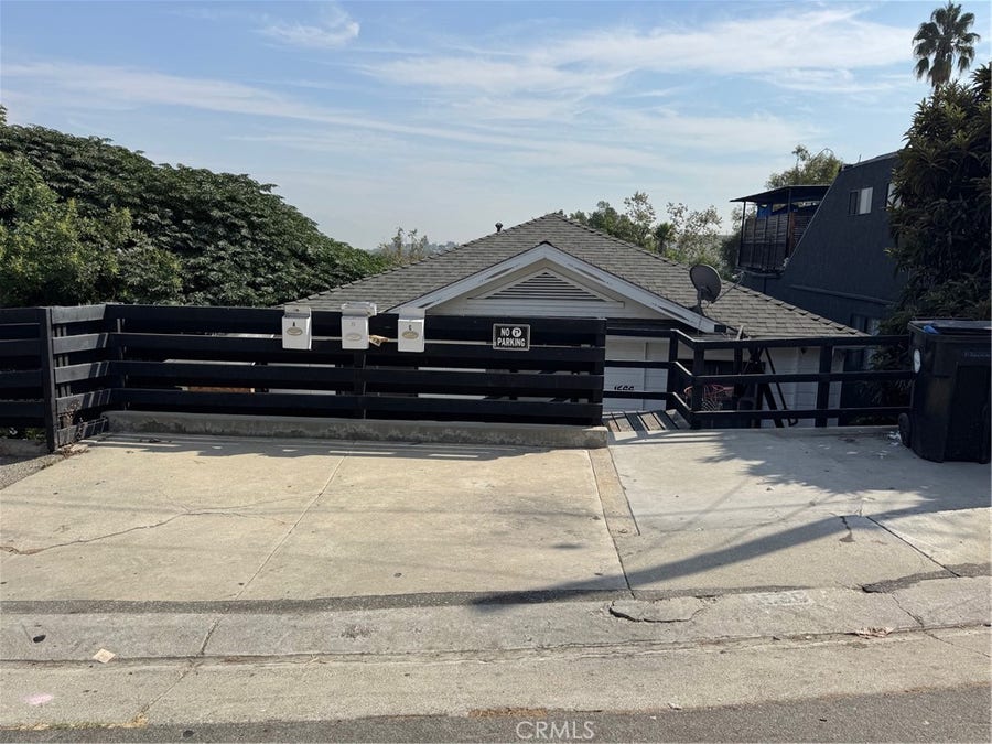 Property photo for 1566 Rollins, Los Angeles, CA