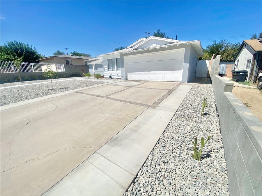 Property photo for 37509 Larkin, Palmdale, CA