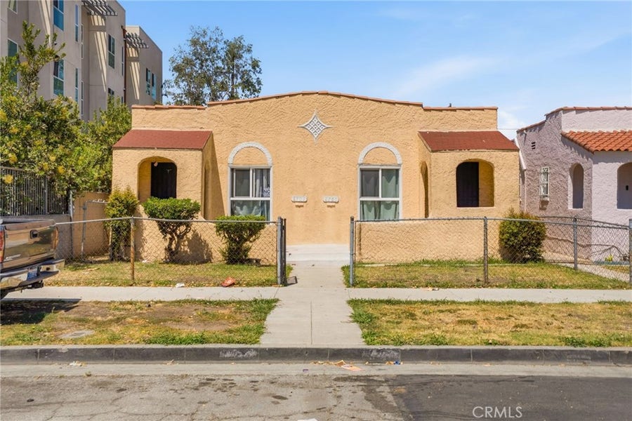 Property photo for 8701 Menlo, Los Angeles, CA