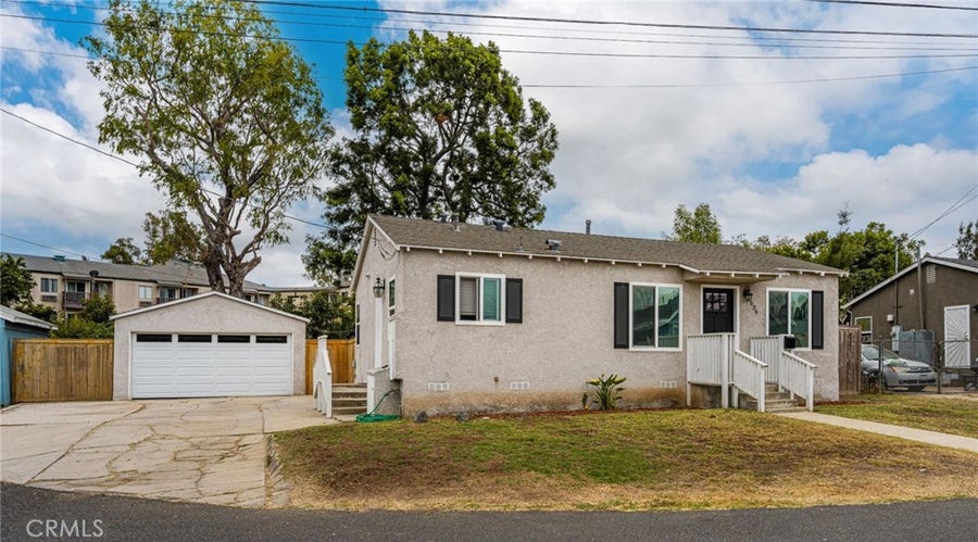 Property photo for 636 E Via Barola, Long Beach, CA