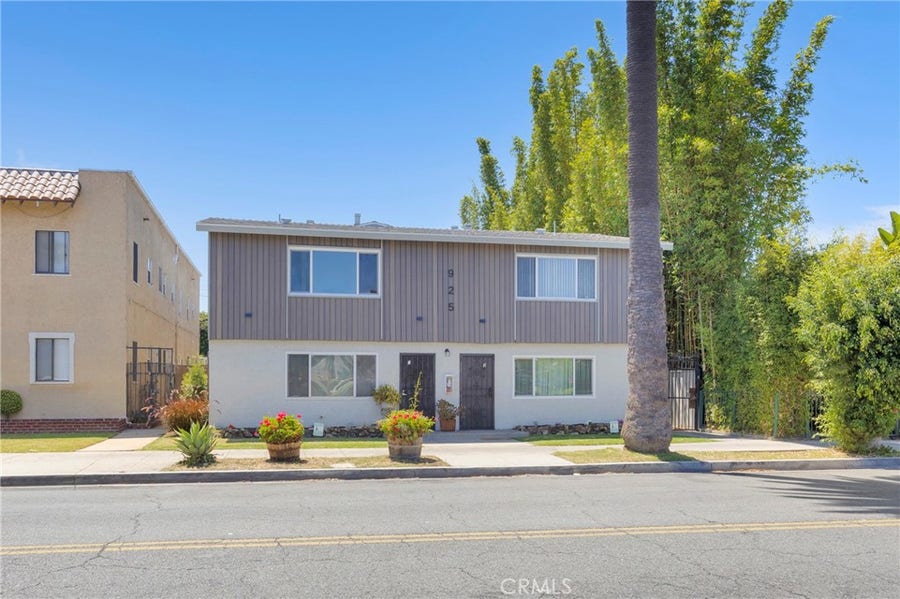 Property photo for 925 Cherry, Long Beach, CA