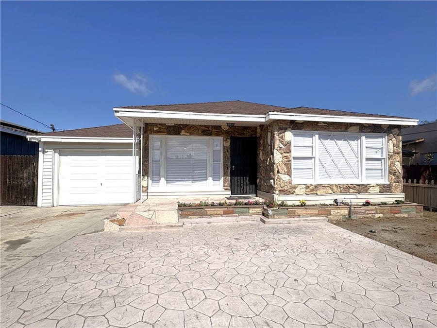 Property photo for 11022 Doty, Inglewood, CA
