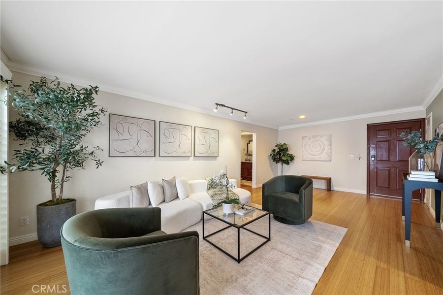 Property photo for 1154 S Barrington Avenue, #213, Los Angeles, CA