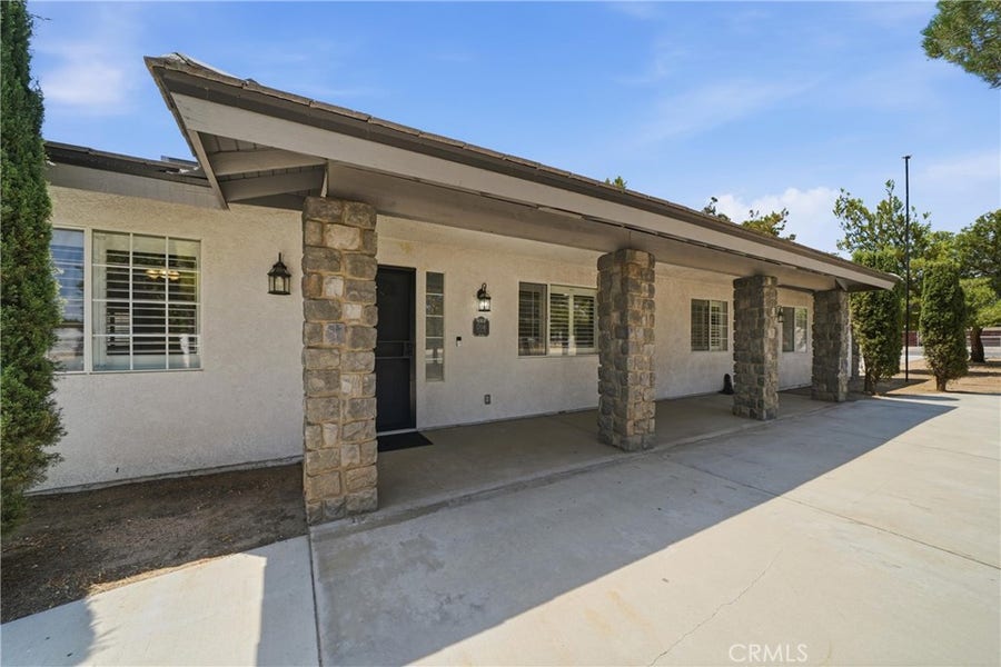 Property photo for 17041 Fairburn, Hesperia, CA