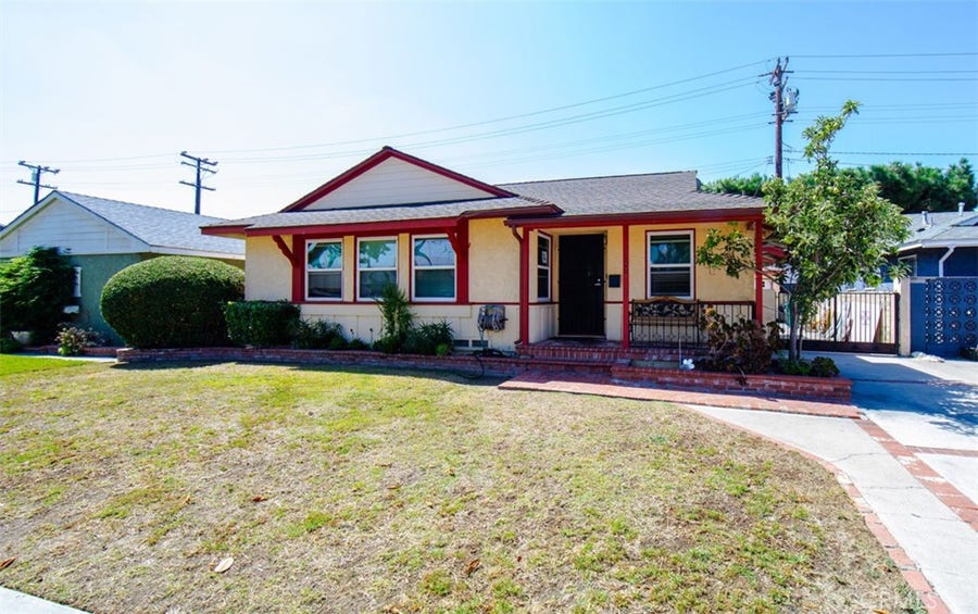 Property photo for 100 W Barclay, Long Beach, CA