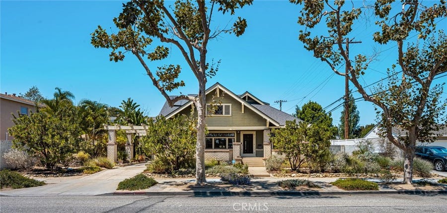 Property photo for 323 E Bixby, Long Beach, CA