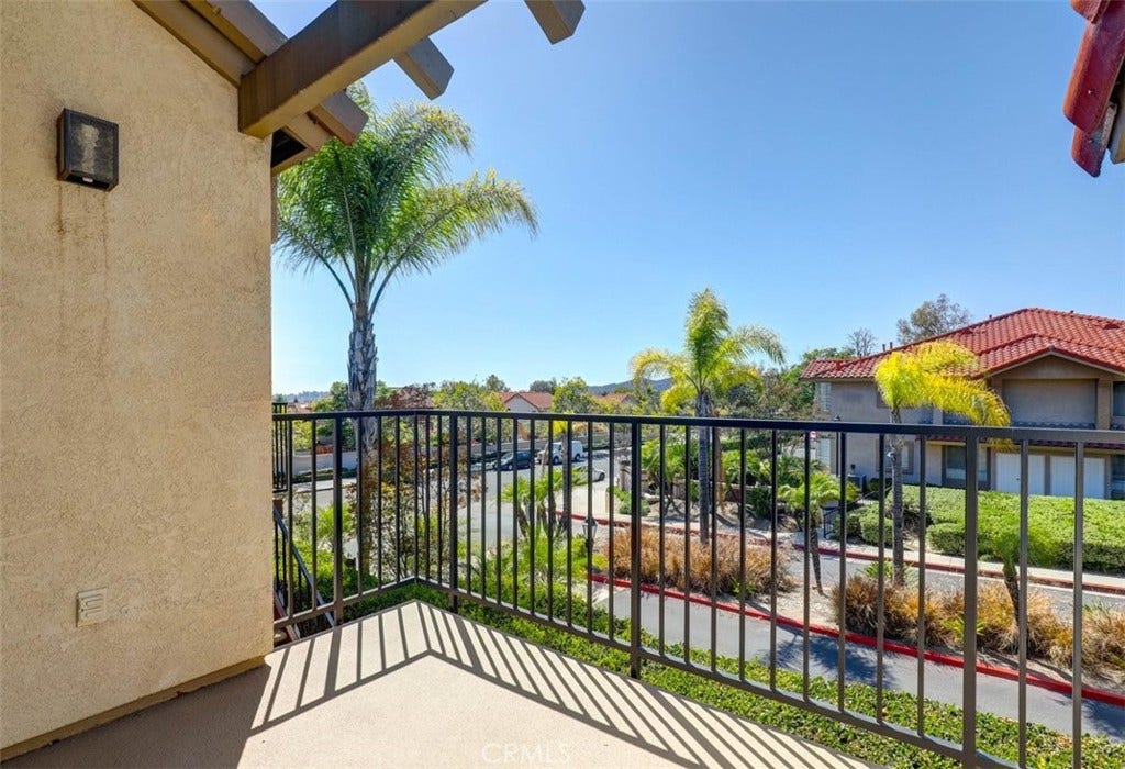 1 Dogwood, Rancho Santa Margarita, CA 92688 1 Dogwood, Rancho Santa Margarita, CA 92688