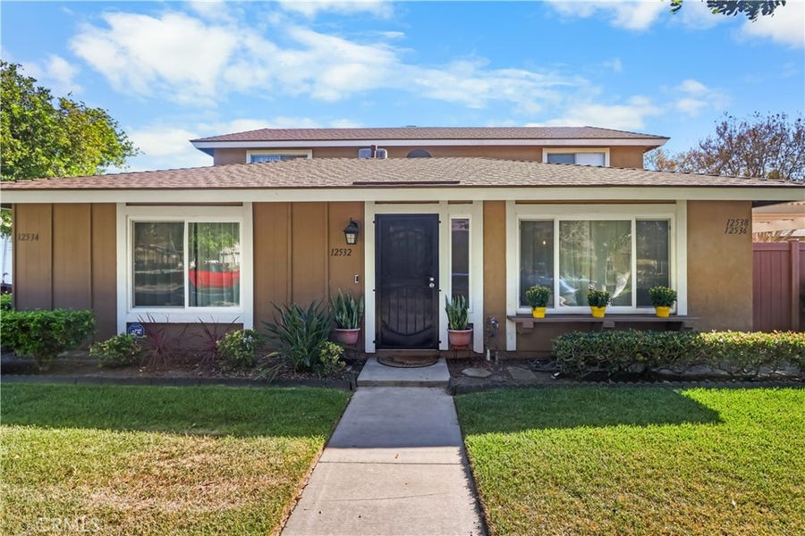 Property photo for 12532 Vicente Pl, Cerritos, CA