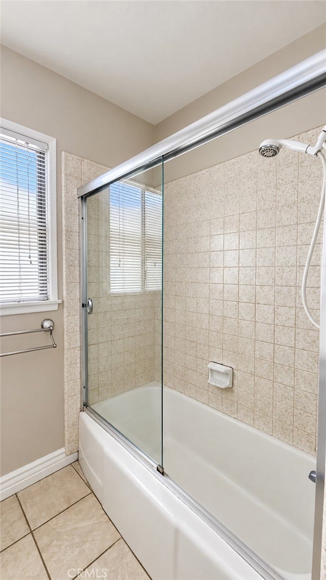 4628 Knoxville Avenue, Lakewood, CA 90713 4628 Knoxville Avenue, Lakewood, CA 90713