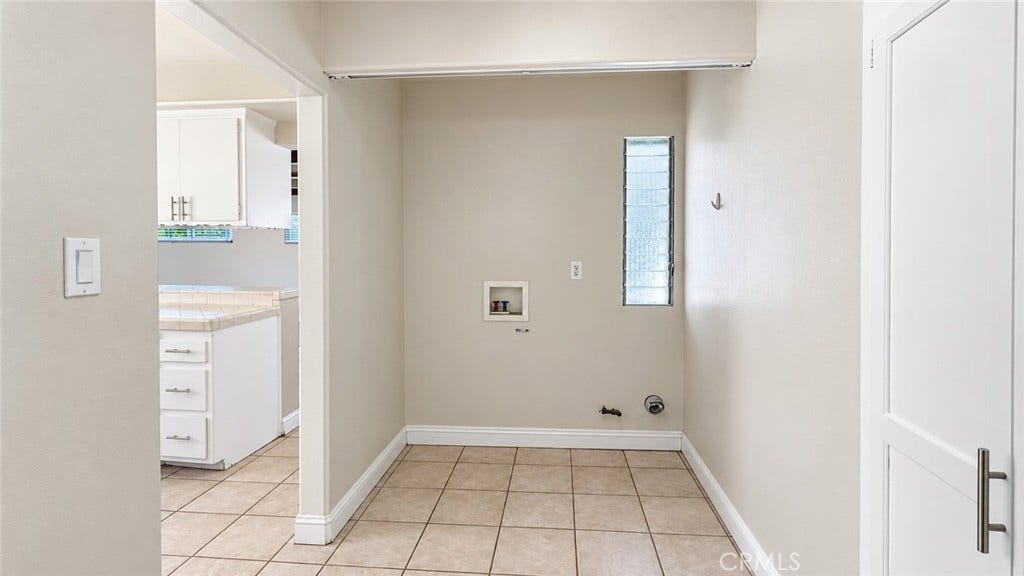 4628 Knoxville Avenue, Lakewood, CA 90713 4628 Knoxville Avenue, Lakewood, CA 90713