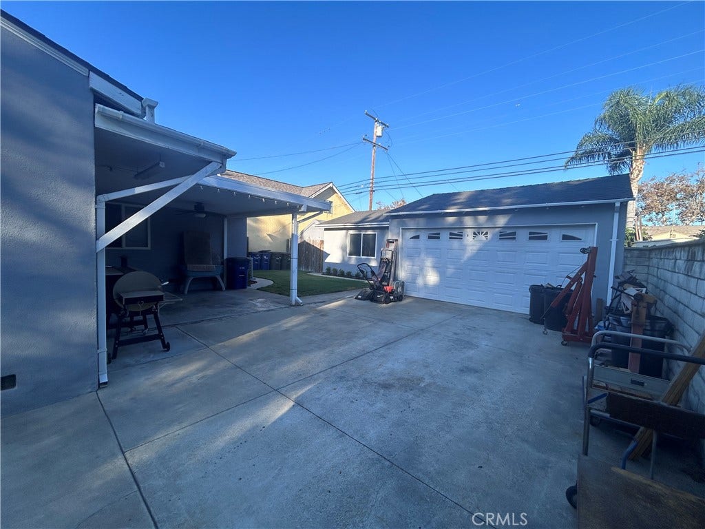 5938 Hersholt Avenue, Lakewood, CA 90712 Patio, Workshop, Storage nest to garage & Garage