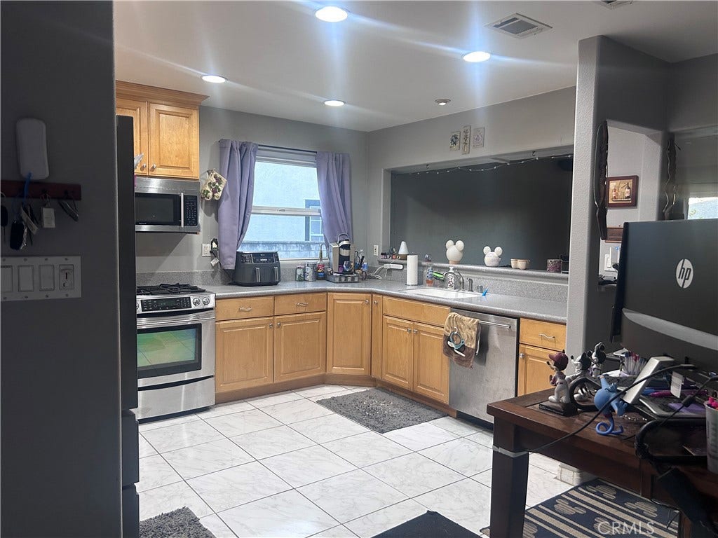 5938 Hersholt Avenue, Lakewood, CA 90712 Kitchen