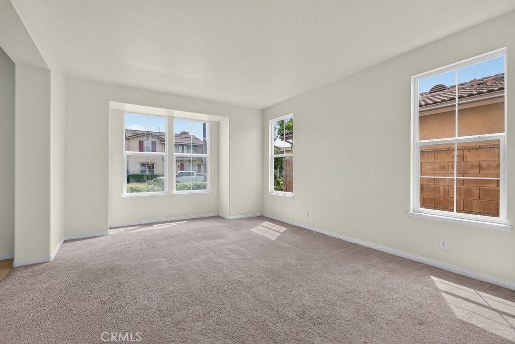 6221 Arcadia Street, Eastvale, CA 92880 6221 Arcadia Street, Eastvale, CA 92880