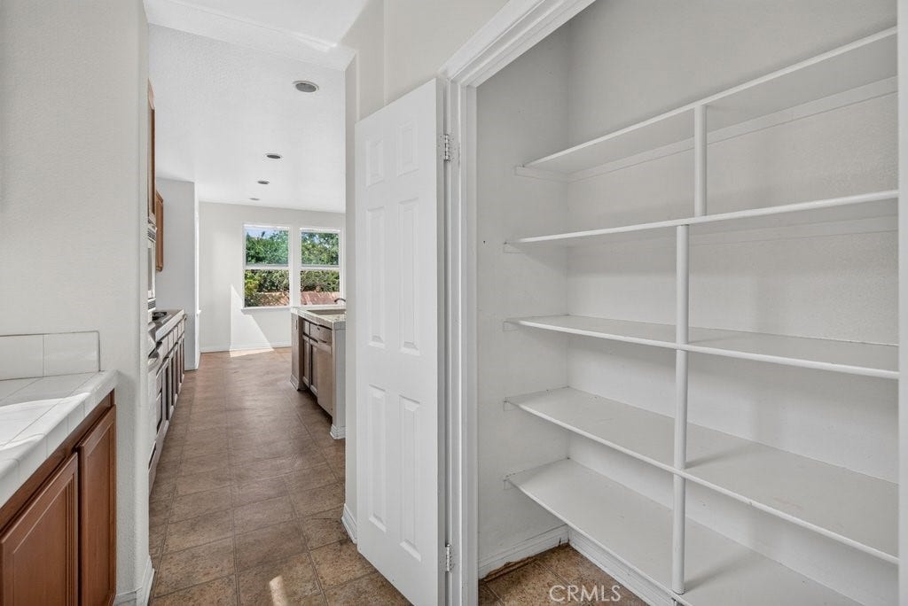 6221 Arcadia Street, Eastvale, CA 92880 6221 Arcadia Street, Eastvale, CA 92880