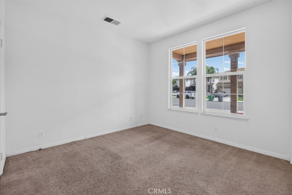 6221 Arcadia Street, Eastvale, CA 92880 6221 Arcadia Street, Eastvale, CA 92880