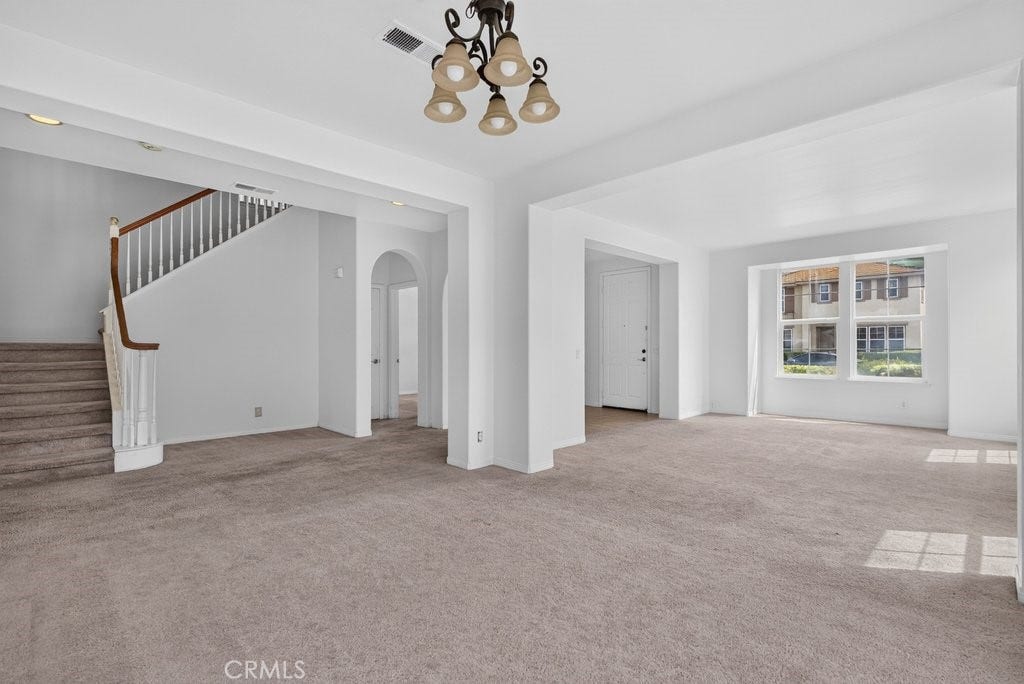 6221 Arcadia Street, Eastvale, CA 92880 6221 Arcadia Street, Eastvale, CA 92880