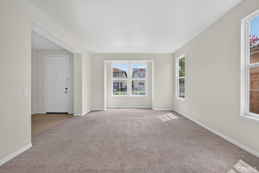 6221 Arcadia Street, Eastvale, CA 92880 6221 Arcadia Street, Eastvale, CA 92880