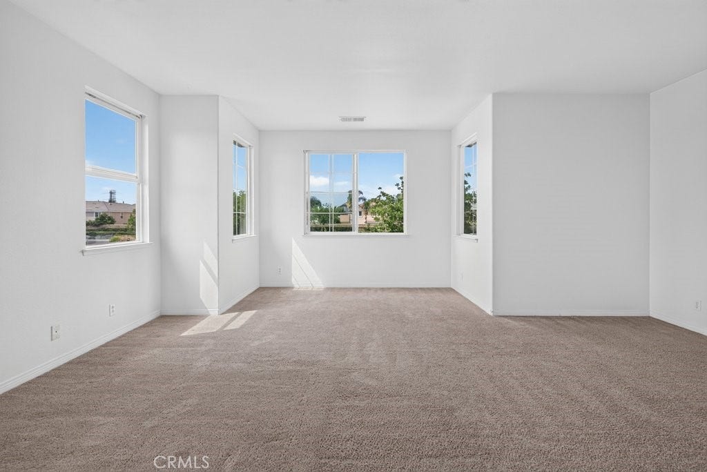 6221 Arcadia Street, Eastvale, CA 92880 6221 Arcadia Street, Eastvale, CA 92880