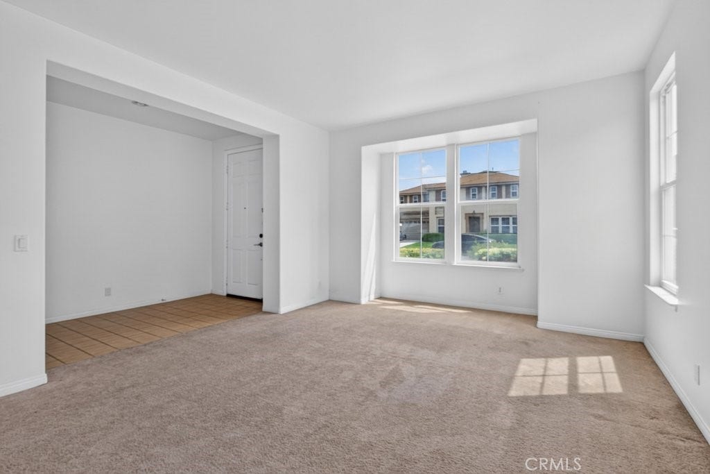 6221 Arcadia Street, Eastvale, CA 92880 6221 Arcadia Street, Eastvale, CA 92880
