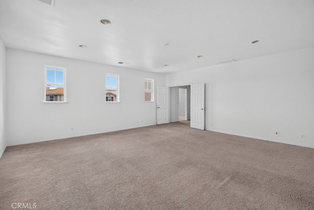 6221 Arcadia Street, Eastvale, CA 92880 6221 Arcadia Street, Eastvale, CA 92880