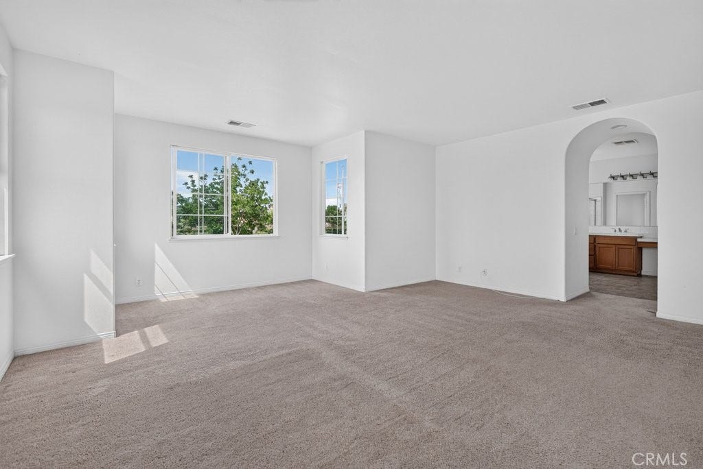 6221 Arcadia Street, Eastvale, CA 92880 6221 Arcadia Street, Eastvale, CA 92880
