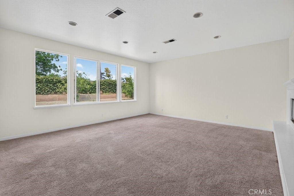 6221 Arcadia Street, Eastvale, CA 92880 6221 Arcadia Street, Eastvale, CA 92880