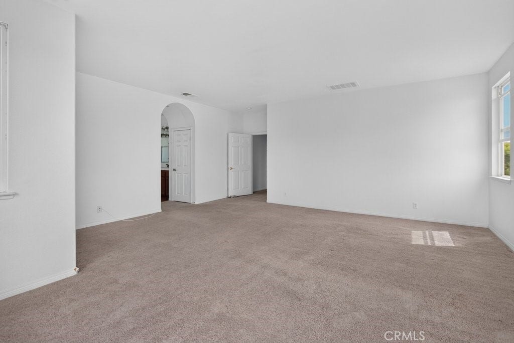 6221 Arcadia Street, Eastvale, CA 92880 6221 Arcadia Street, Eastvale, CA 92880