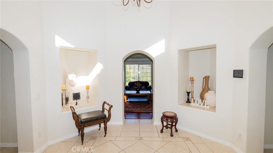 Property photo for 47830 Rainbow Glen Road, Temecula, CA