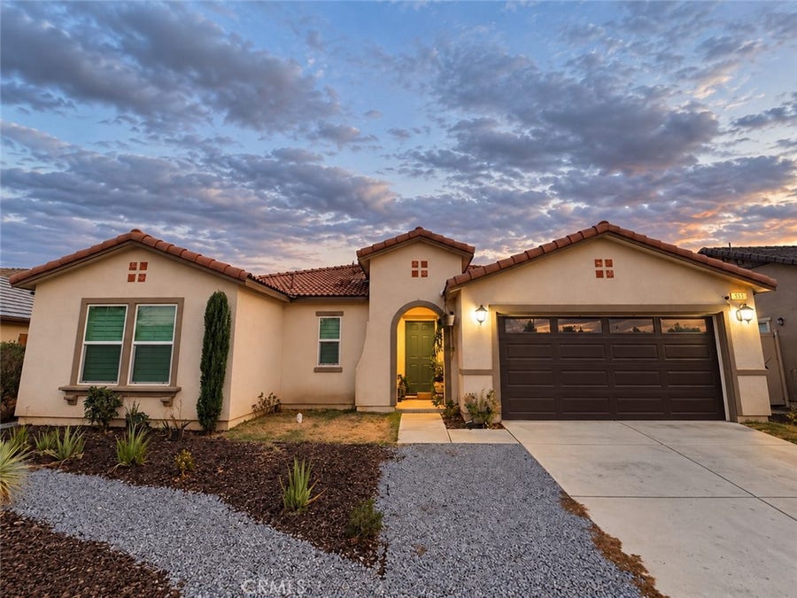 Property photo for 553 Hedgewood, Hemet, CA