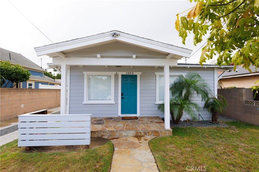 Property photo for 1893 Saint Louis Ave, Signal Hill, CA