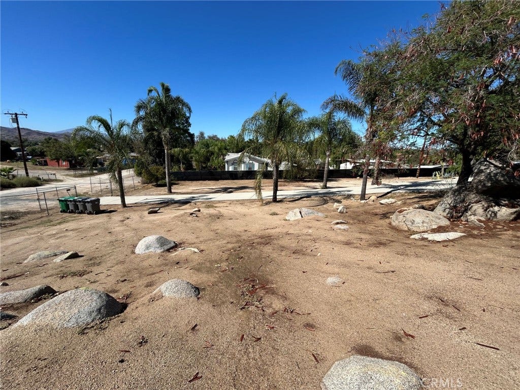 20895 Perry Street, Perris, CA 92570 20895 Perry Street, Perris, CA 92570