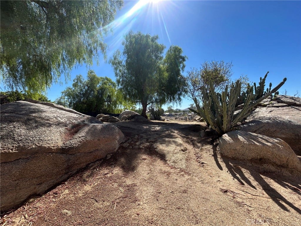 20895 Perry Street, Perris, CA 92570 20895 Perry Street, Perris, CA 92570