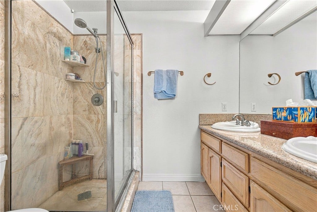 926 W Philadelphia, #R99, Ontario, CA 91762 926 W Philadelphia, #R99, Ontario, CA 91762