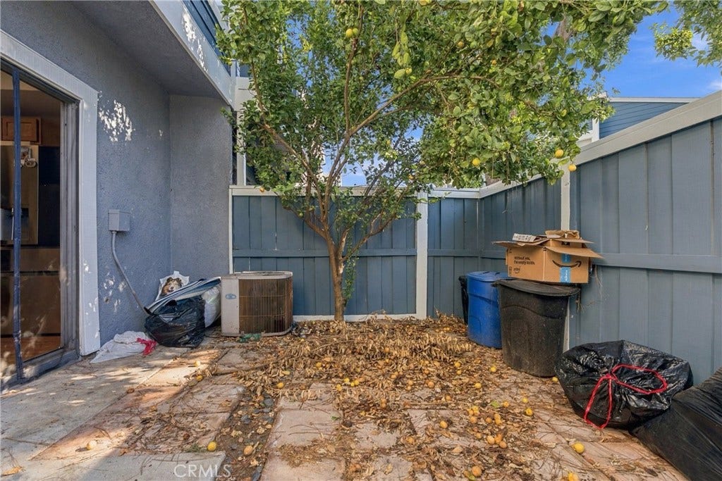 926 W Philadelphia, #R99, Ontario, CA 91762 926 W Philadelphia, #R99, Ontario, CA 91762