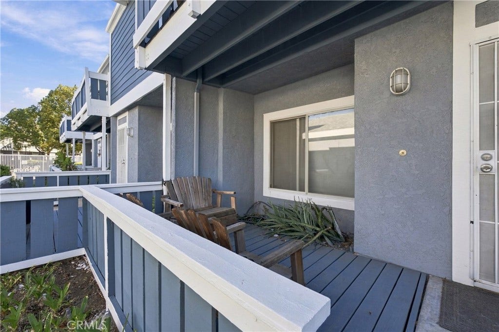 926 W Philadelphia, #R99, Ontario, CA 91762 926 W Philadelphia, #R99, Ontario, CA 91762