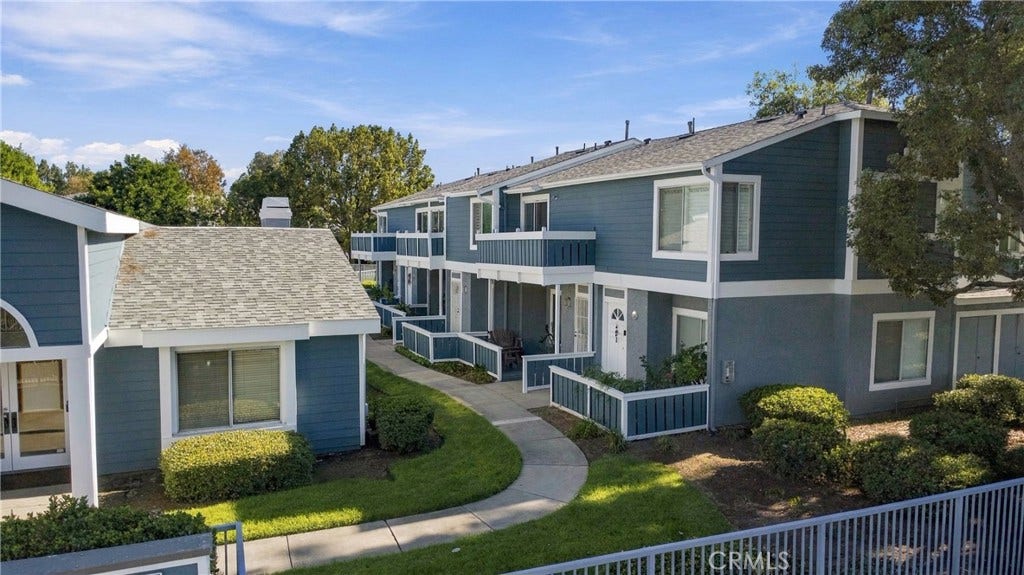 926 W Philadelphia, #R99, Ontario, CA 91762 926 W Philadelphia, #R99, Ontario, CA 91762