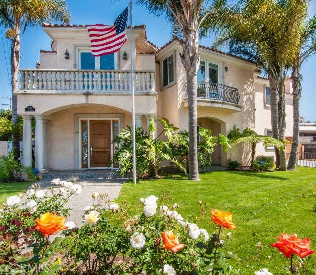 Property photo for 500 11th Street, Manhattan Beach, CA
