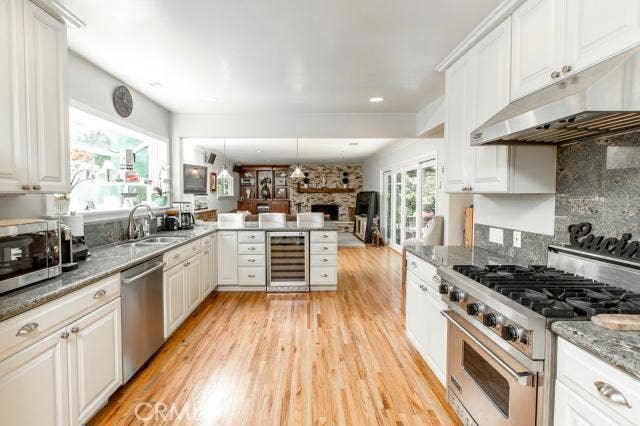 Property photo for 233 Via Buena Ventura, Redondo Beach, CA