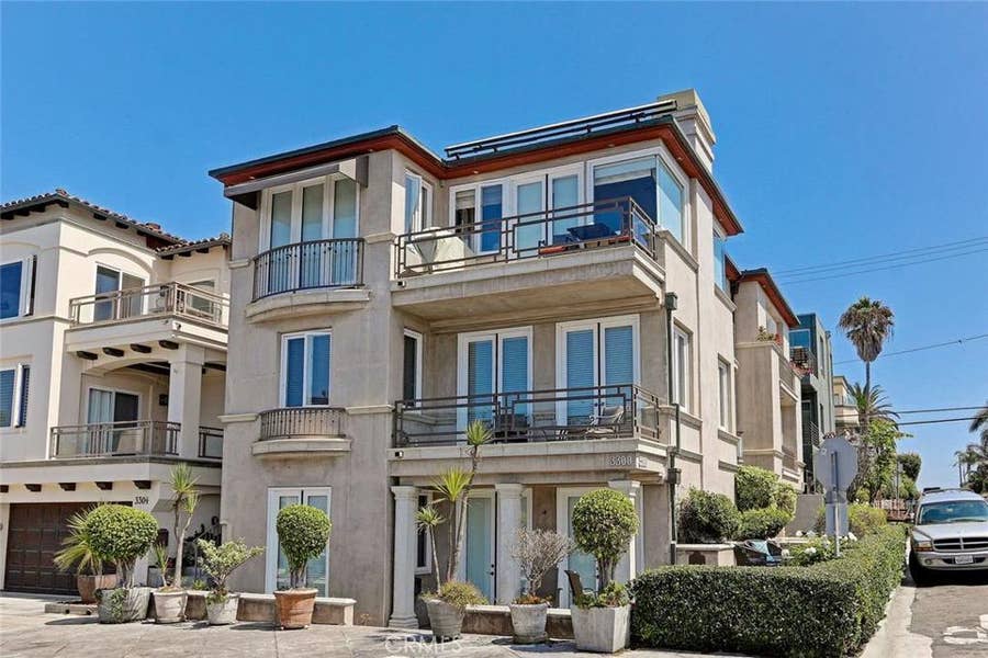 Property photo for 3300 Alma Avenue, Manhattan Beach, CA