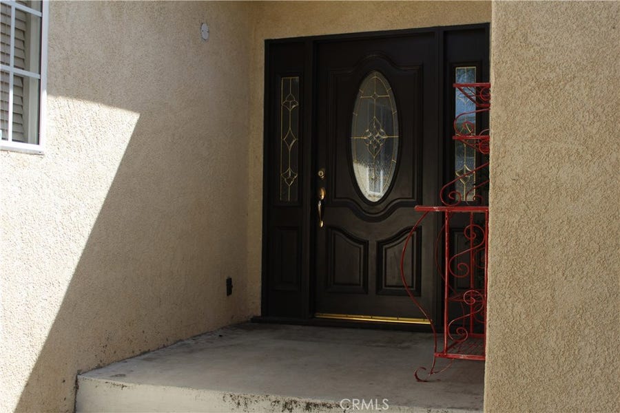 Property photo for 124 Orange Avenue, Long Beach, CA