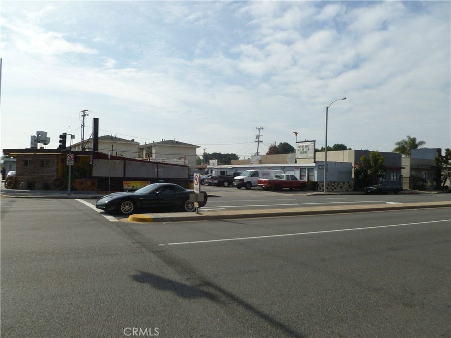 Property photo for 4612 Manhattan Beach Boulevard, Lawndale, CA