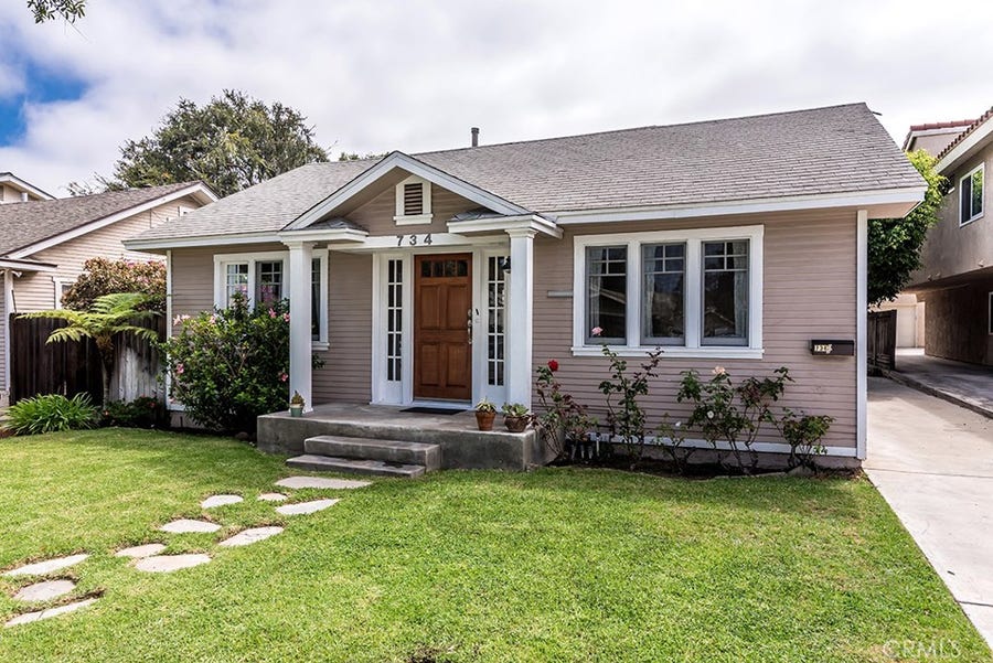 Property photo for 734 Newport Avenue, Long Beach, CA