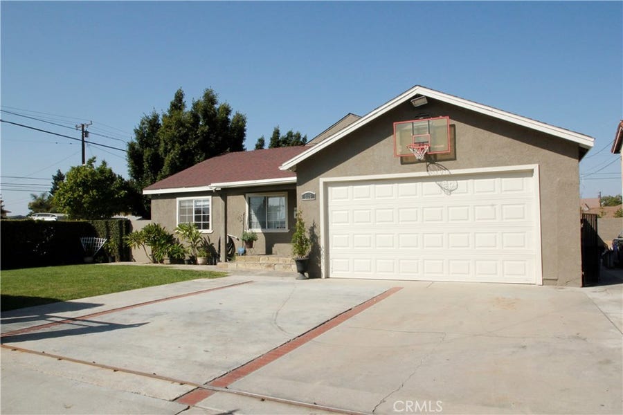 Property photo for 535 W 214th Street, Carson, CA