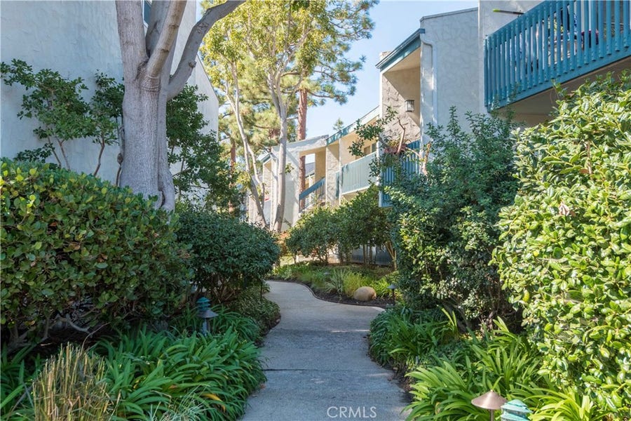 Property photo for 637 S Prospect Avenue, #203, Redondo Beach, CA