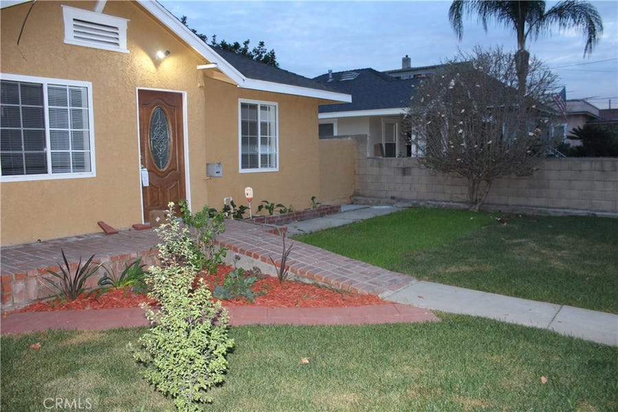 Property photo for 437 W 10th Street, San Pedro, CA