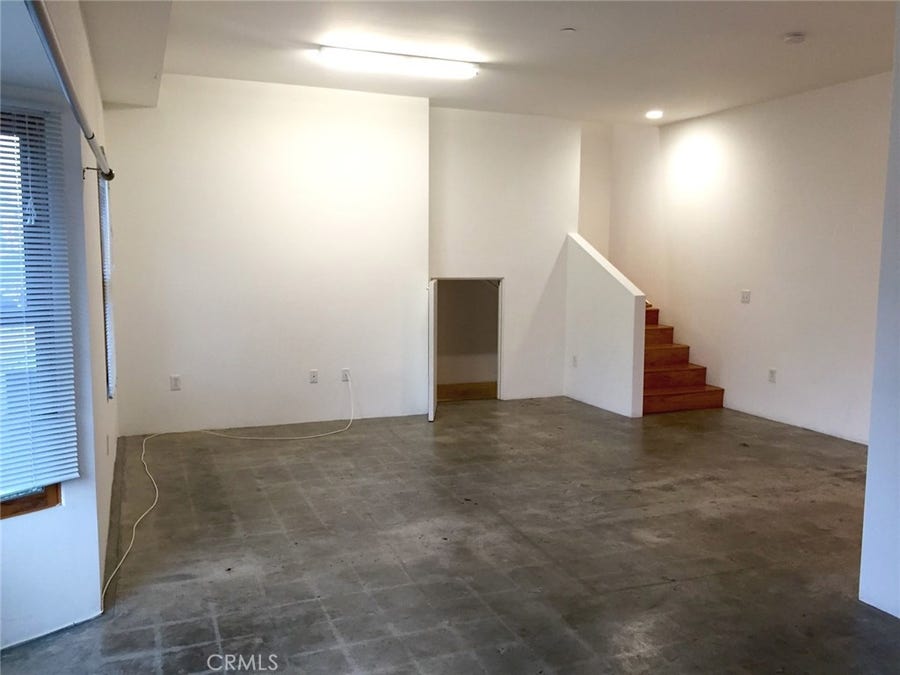 Property photo for 567 W 5th Street, #101, San Pedro, CA
