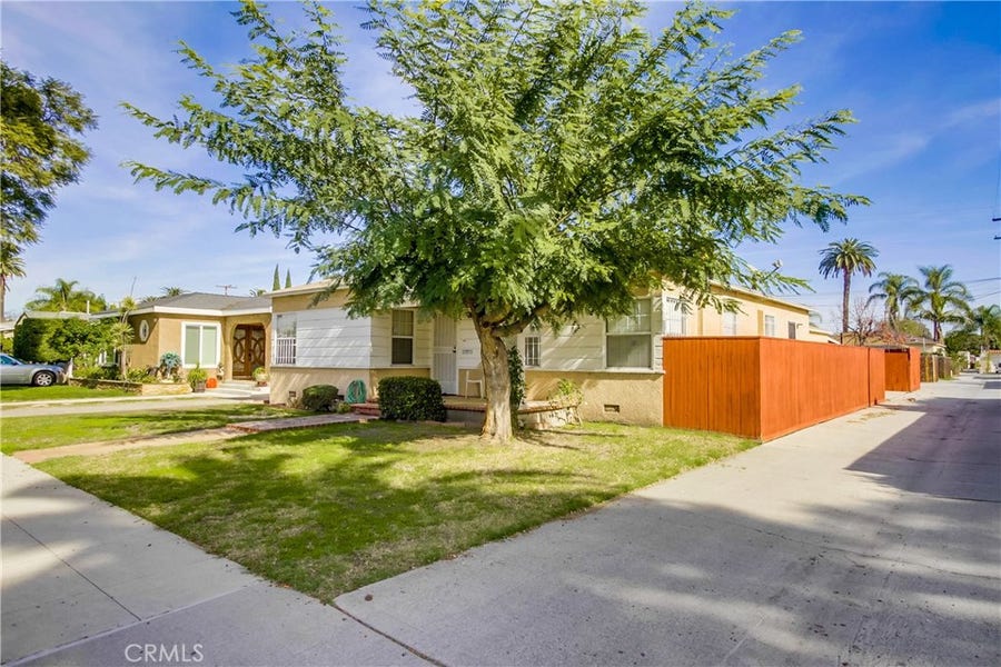 Property photo for 2220 San Francisco Avenue, Long Beach, CA