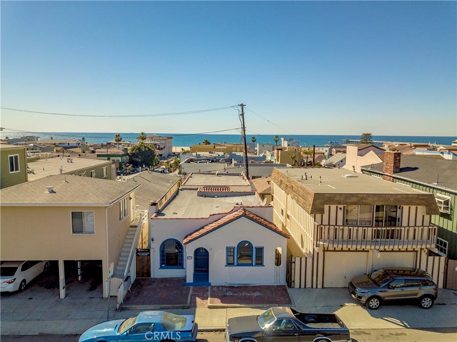 Property photo for 915 Manhattan Avenue, Hermosa Beach, CA