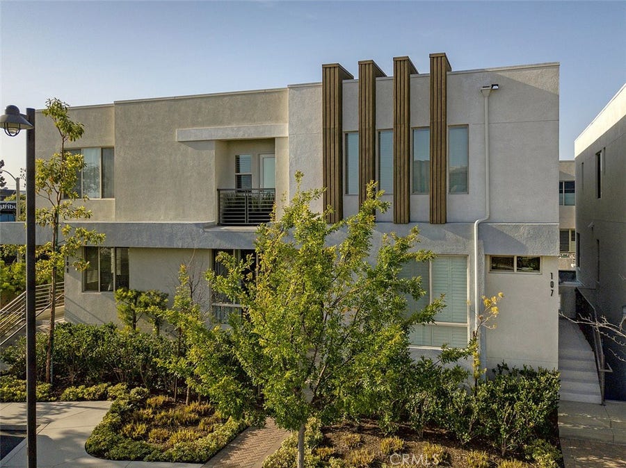 Property photo for 5593 Palm Drive, #107, Hawthorne, CA