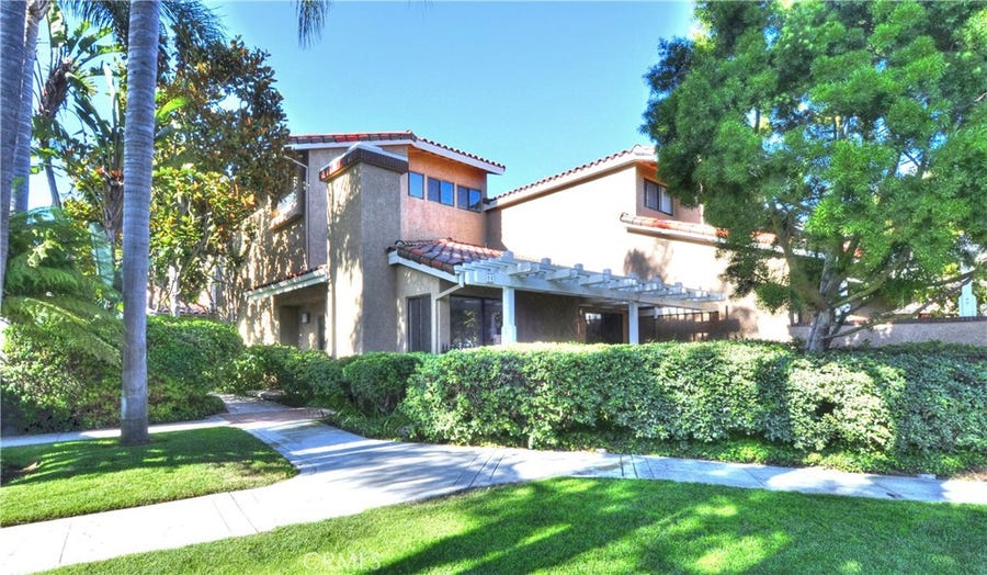 Property photo for 11 Cordoba Court, Manhattan Beach, CA